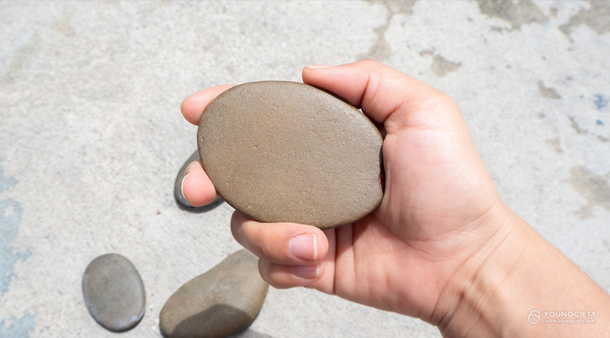 ก้อนหินสำหรับทำกิจกรรมศิลปะบนก้อนหิน